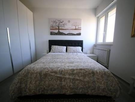 7 Cielo Apartment Brindisi Bagian luar foto